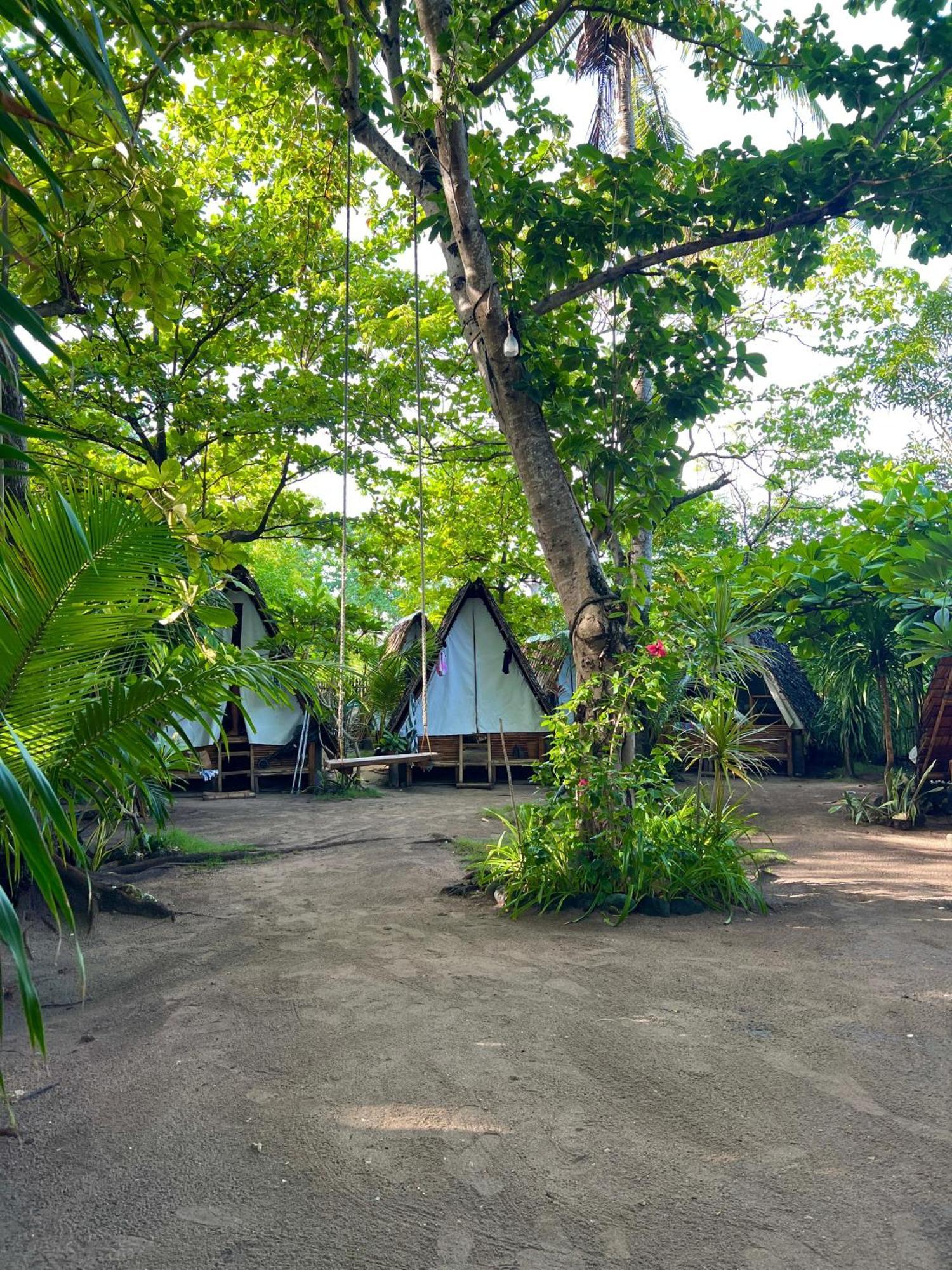 Georgia'S Neverland Hostel Logon Exterior photo